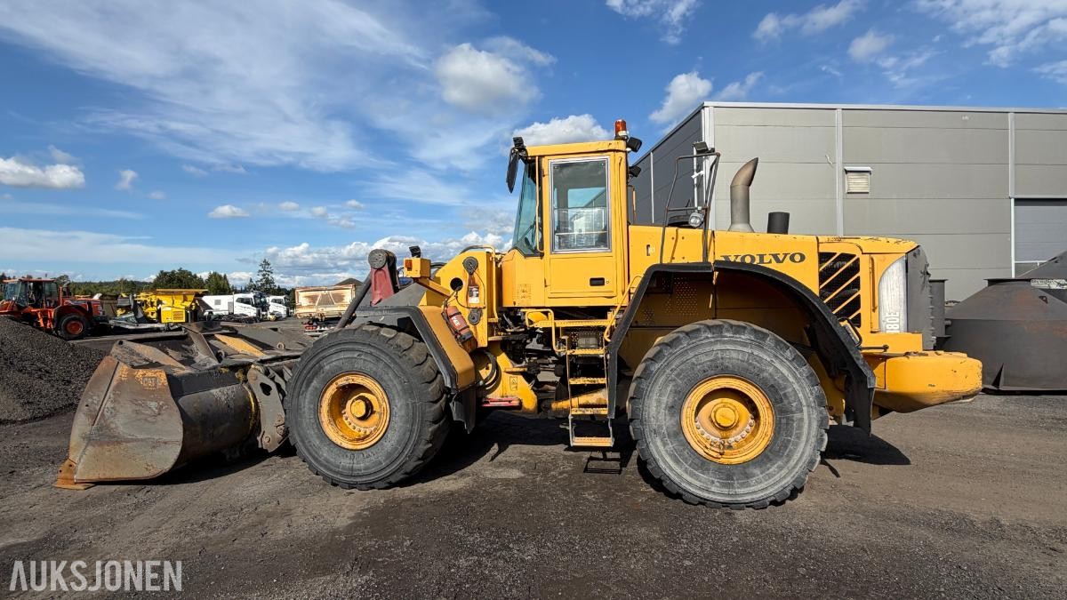 2006 Volvo L180E Hjullaster – 10.772 t – Skuffe – Sentralsmøring