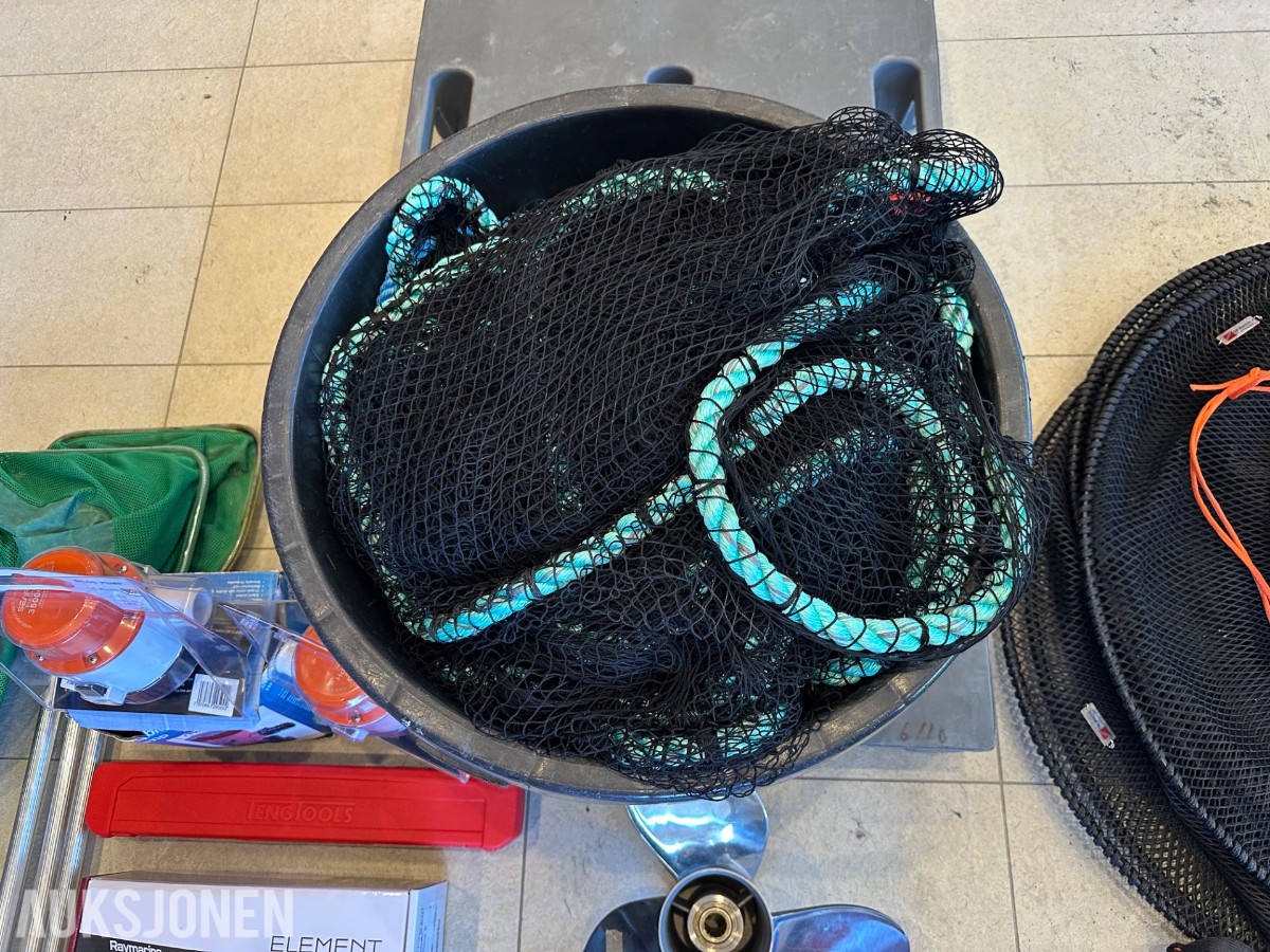 Parti med opplagsruser, lensepumper og Teng Tools momentnøkkel