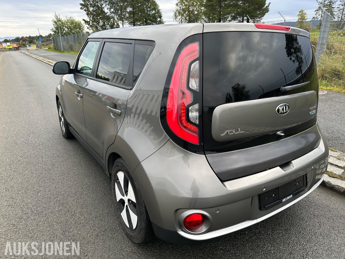 2016 KIA SOUL EV 27 KWH SKINN VARMEPUMPE KAMERA PARKERINGSSENSORER