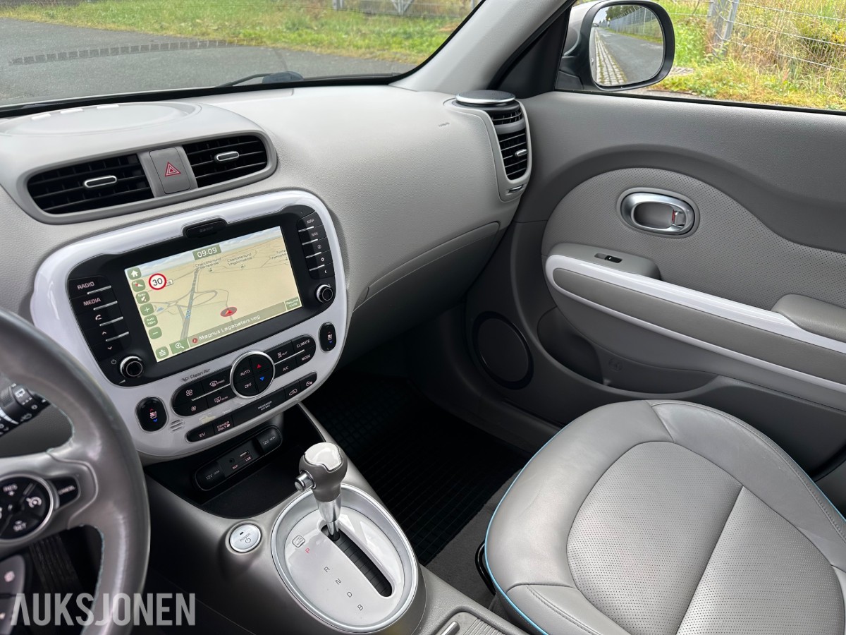 2016 KIA SOUL EV 27 KWH SKINN VARMEPUMPE KAMERA PARKERINGSSENSORER
