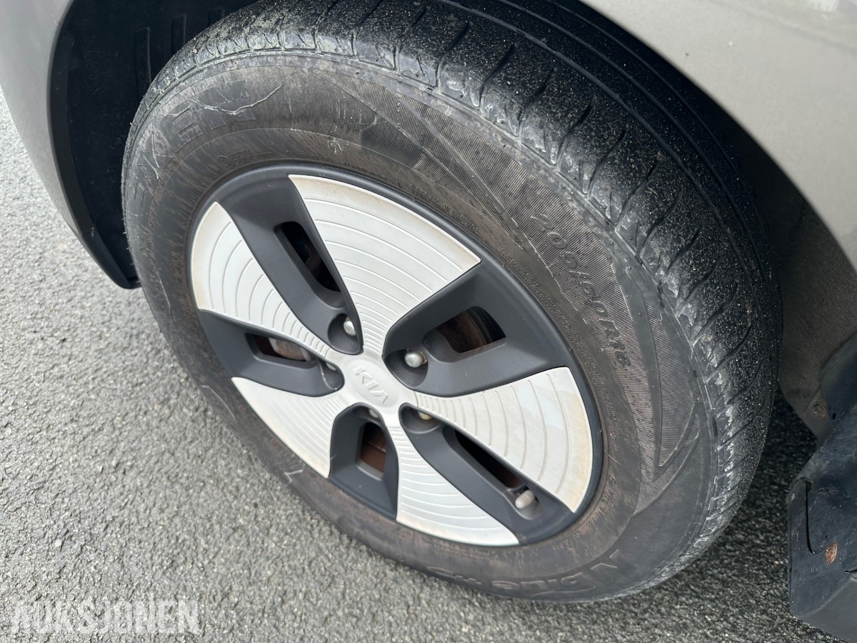 2016 KIA SOUL EV 27 KWH SKINN VARMEPUMPE KAMERA PARKERINGSSENSORER