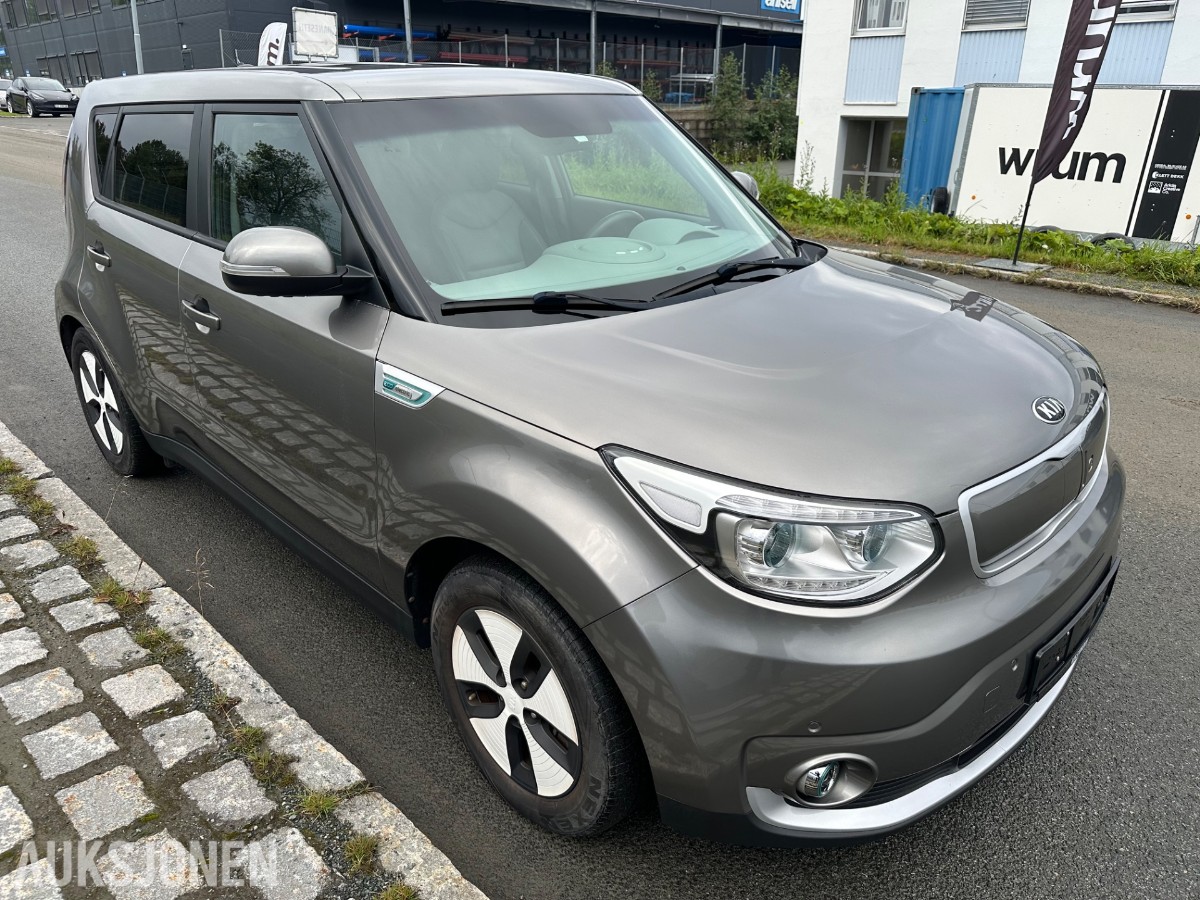2016 KIA SOUL EV 27 KWH SKINN VARMEPUMPE KAMERA PARKERINGSSENSORER