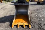 2011 JCB JS210LC Beltegraver– S70 – Sentralsmøring