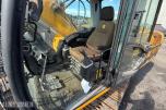2011 JCB JS210LC Beltegraver– S70 – Sentralsmøring