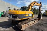 2011 JCB JS210LC Beltegraver– S70 – Sentralsmøring