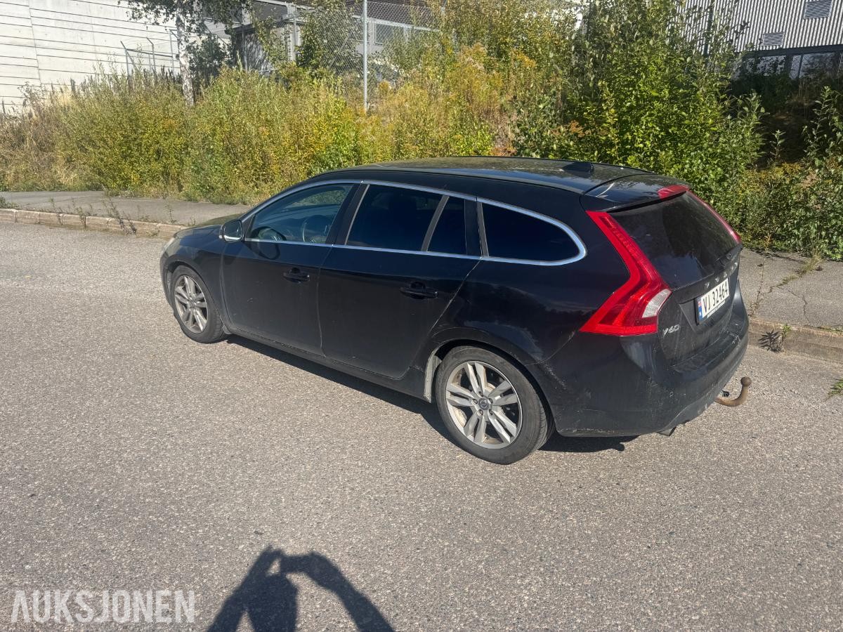 2013 Volvo V60,D2 115hk  AUTOMAT S+V DEKK SKINNINTERIØR EU OK 03.2027