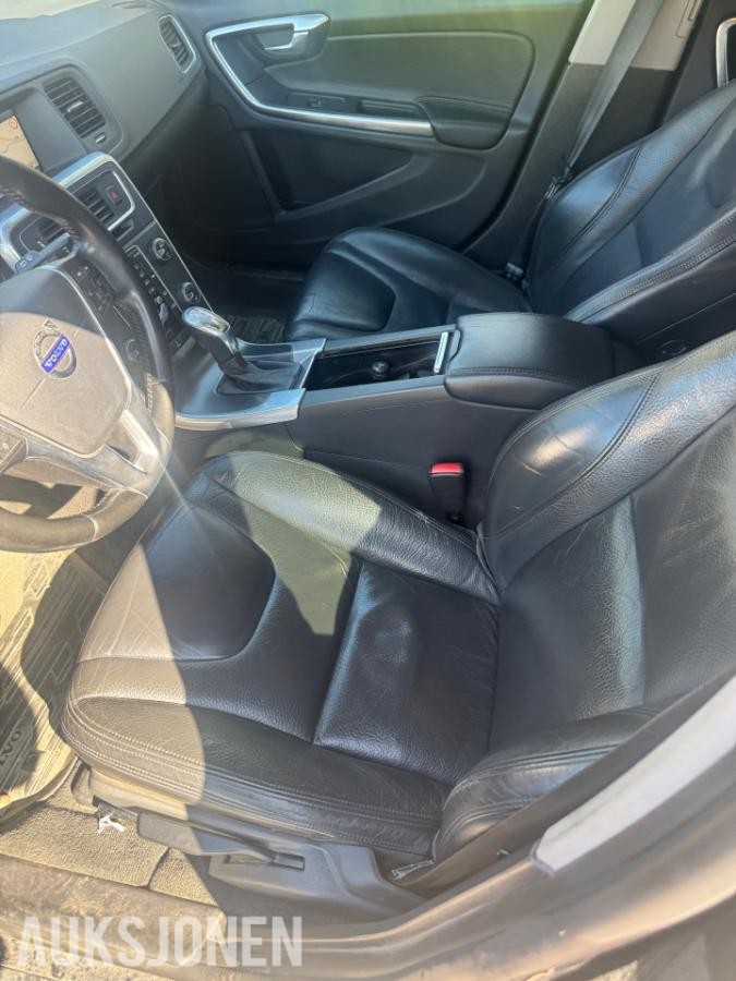 2013 Volvo V60,D2 115hk AUTOMAT S+V DEKK SKINNINTERIØR EU OK 03.2027