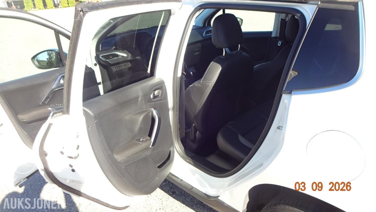 2015 Peugeot 2008 1.2-110