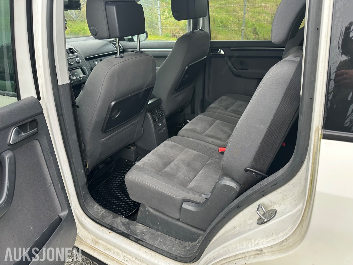 2013 Volkswagen TOURAN 105HK TDI EU-OK 07.28 HENGERFESTE VARMER ALCANTARA