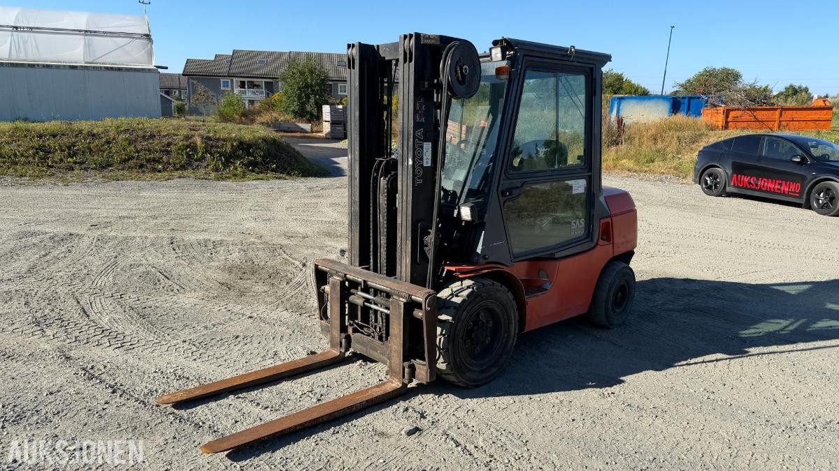 2005 Toyota 62-7FDF30 gaffeltruck 3 000 kg