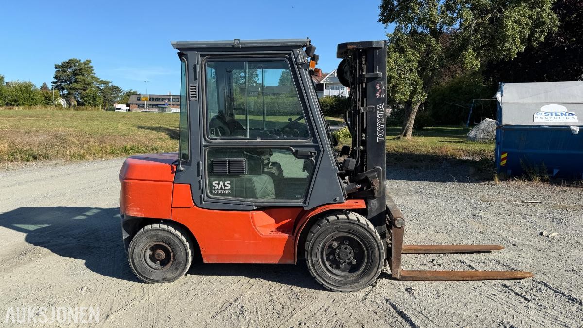 2005 Toyota 62-7FDF30 gaffeltruck 3 000 kg