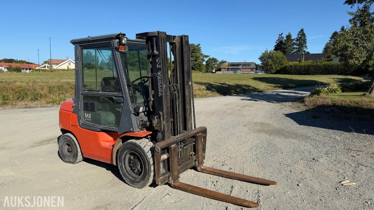 2005 Toyota 62-7FDF30 gaffeltruck 3 000 kg