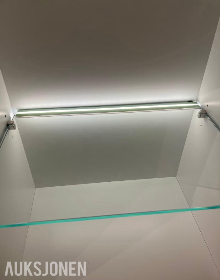 2018 Menton Vitrineskap integrert LED-belysning