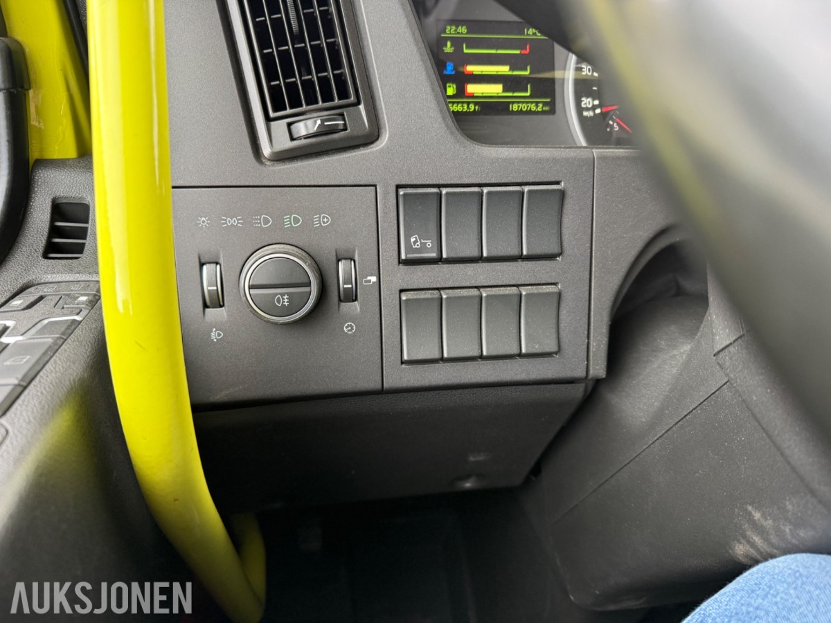 2015 Volvo FMX 4x4 brannbil, Ziegler/Braco påbygg, FPN 10-3000-1HR pumpe