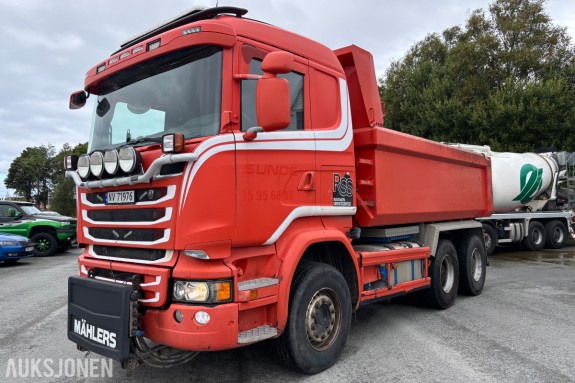 2017 SCANIA R580 6X4 TIPPBIL - EURO6 - BRØYTERIGGET - MAHLERS PLATE M/HYDRAULIKK - 581 HK