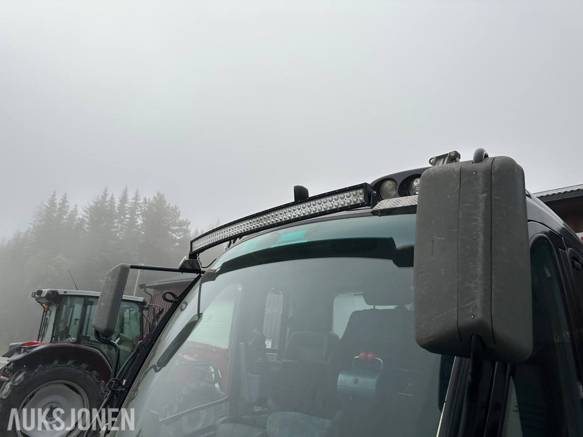 2005 Prinoth Leitwolf W tråkkemaskin med vinsj og skjær