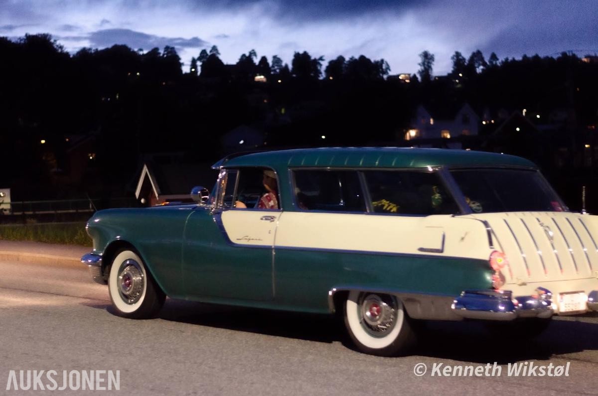 1955 Pontiac Star-Chief Custom Safari 1 av 2 i Norge