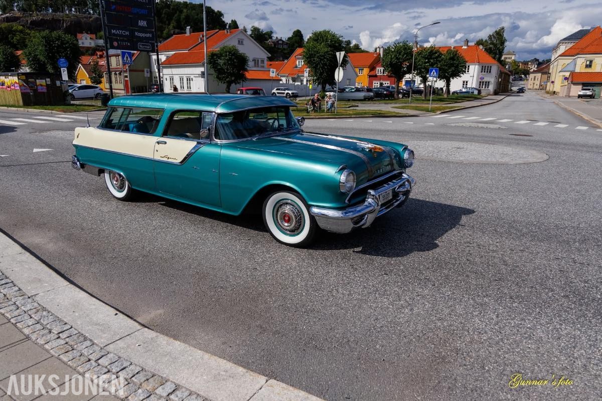 1955 Pontiac Star-Chief Custom Safari 1 av 2 i Norge