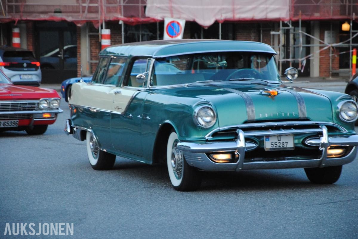 1955 Pontiac Star-Chief Custom Safari 1 av 2 i Norge