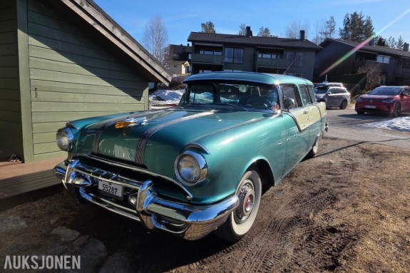 1955 Pontiac Star-Chief Custom Safari 1 av 2 i Norge
