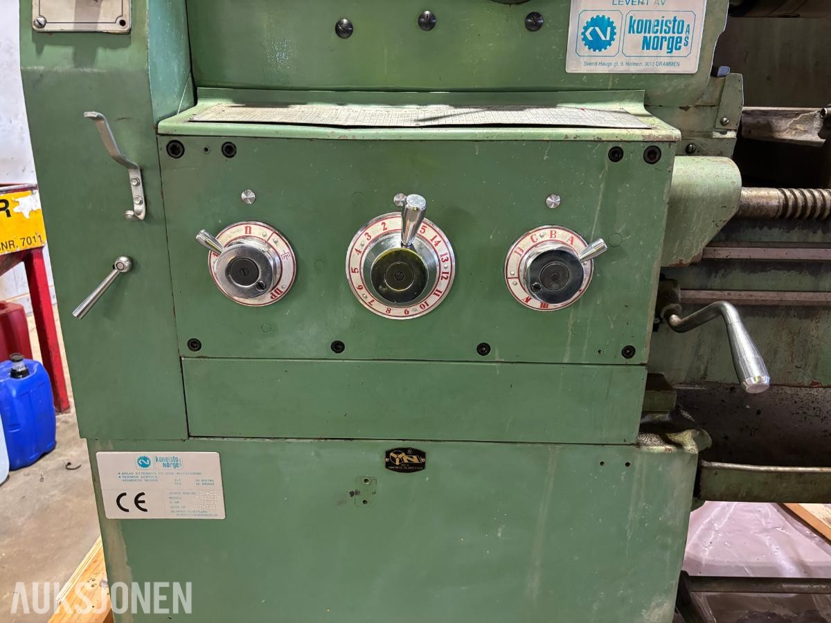 2000 Yunnan CY6250B x 1500 dreiebenk  med digitalavlesning og tilbehør