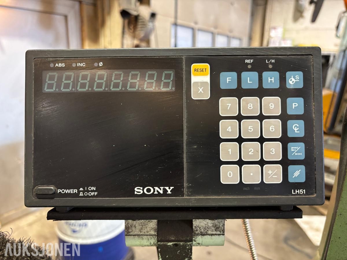 2000 Yunnan CY6250B x 1500 dreiebenk  med digitalavlesning og tilbehør