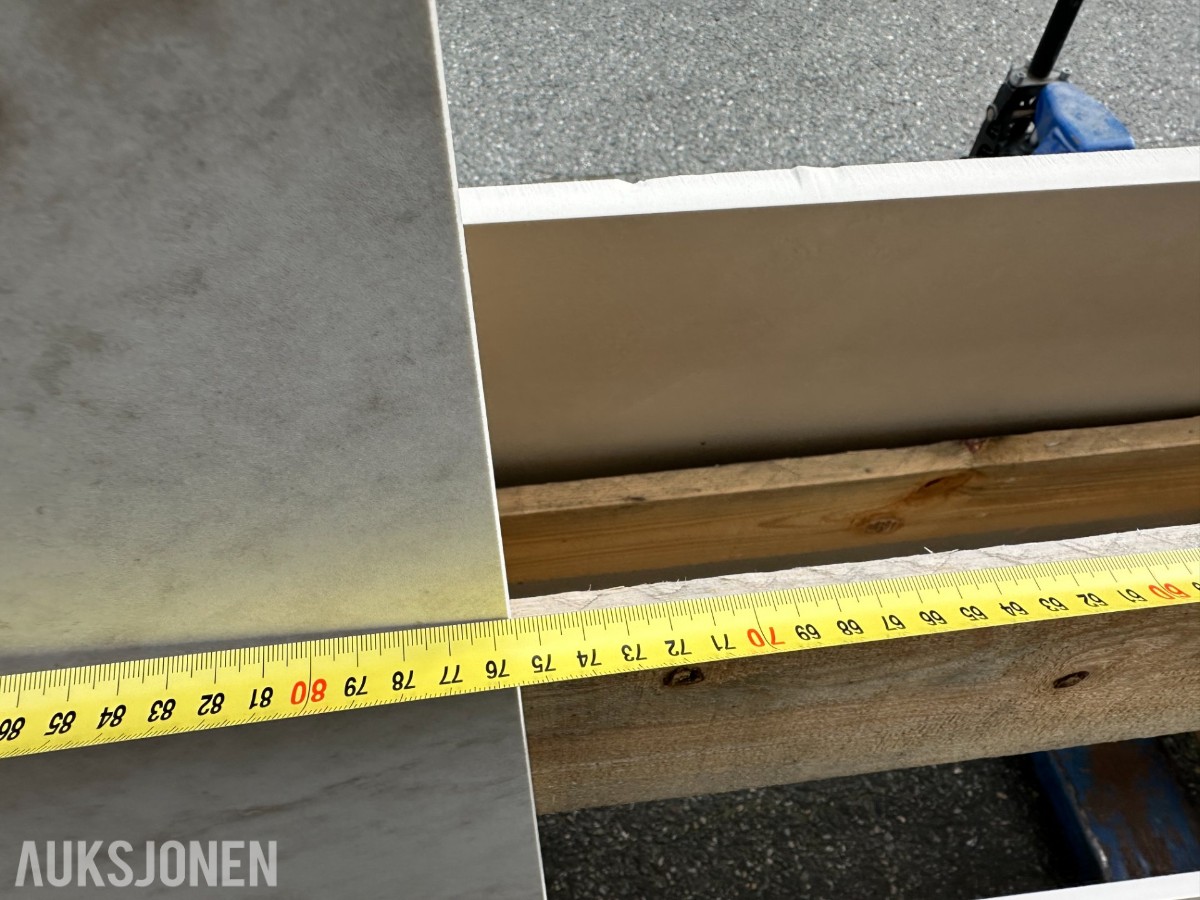 Benkeplate i stein | Ca. 248x 93,5 cm | Utsparing