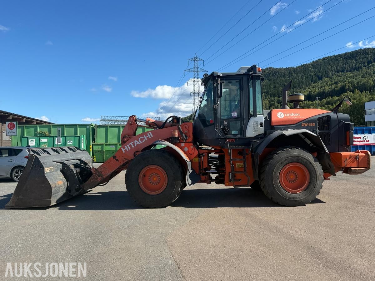 2016 Hitachi ZW180-5B hjullaster med skuffe / Spakstyring