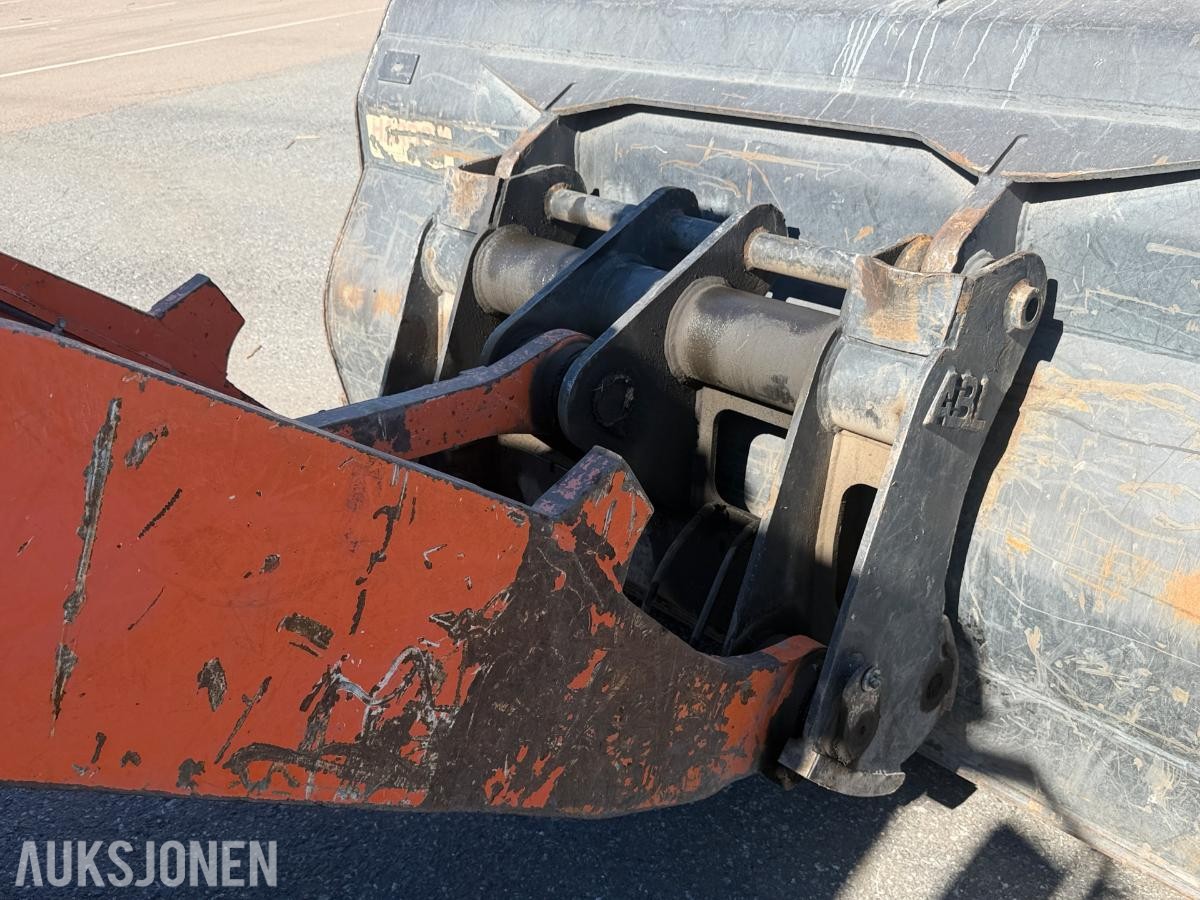 2016 Hitachi ZW180-5B hjullaster med skuffe / Spakstyring