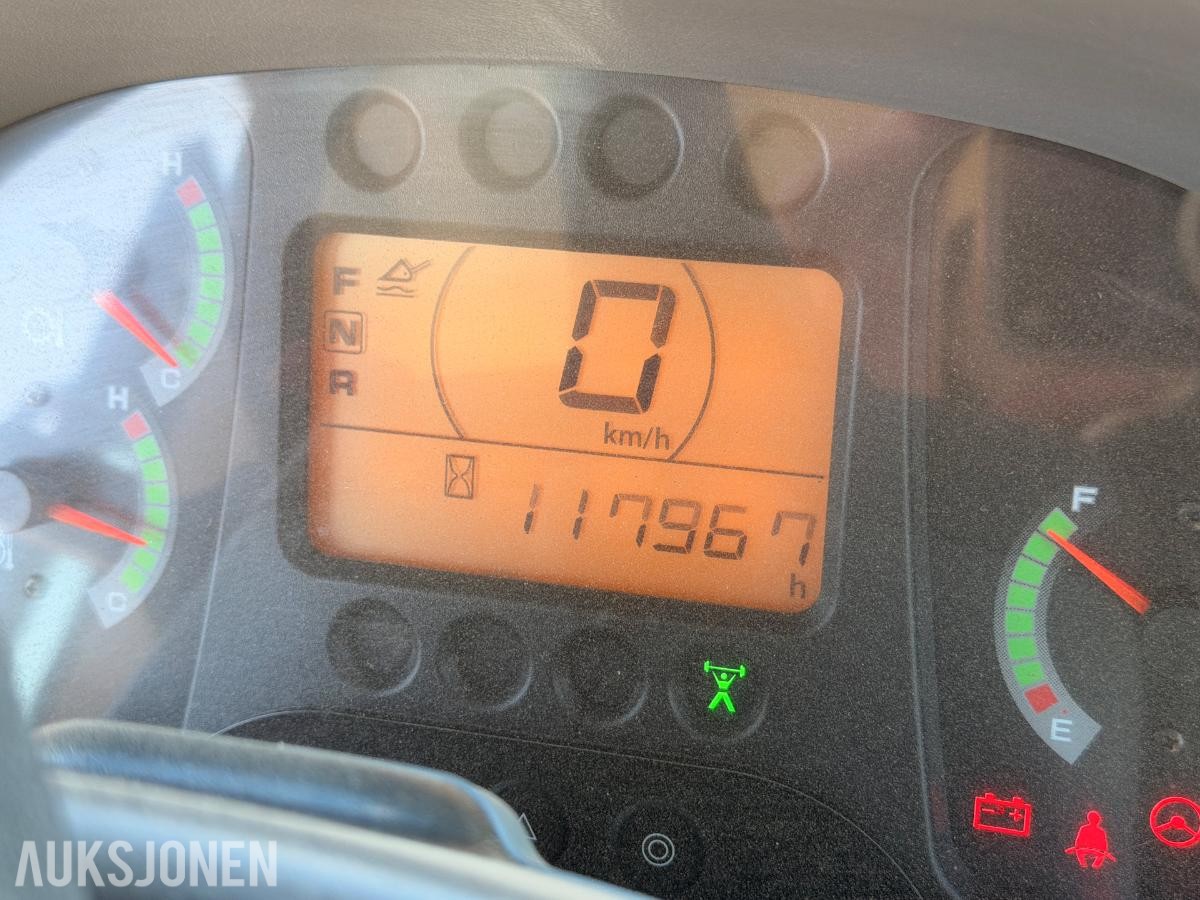 2016 Hitachi ZW180-5B hjullaster med skuffe / Spakstyring