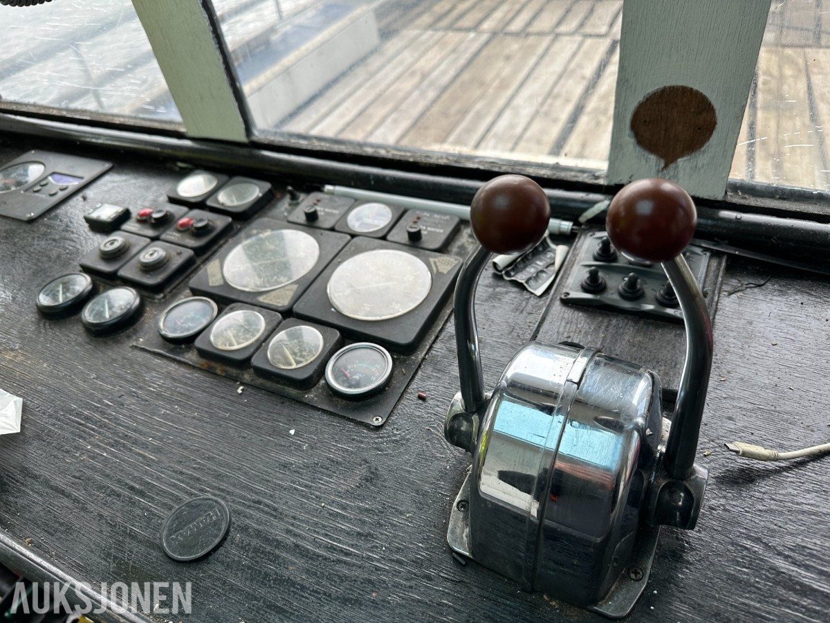 1985 Harding motorisert lekter «Felix» | Kran | Ca. 10 tonn dekkslast