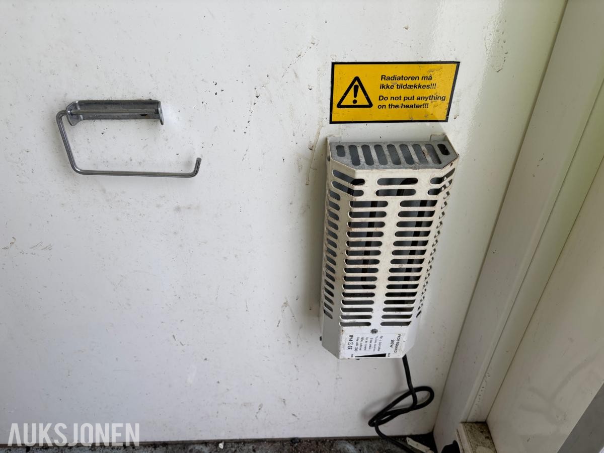 Scanvogn spise- og garderobevogn med toalett, varmtvann og tandem