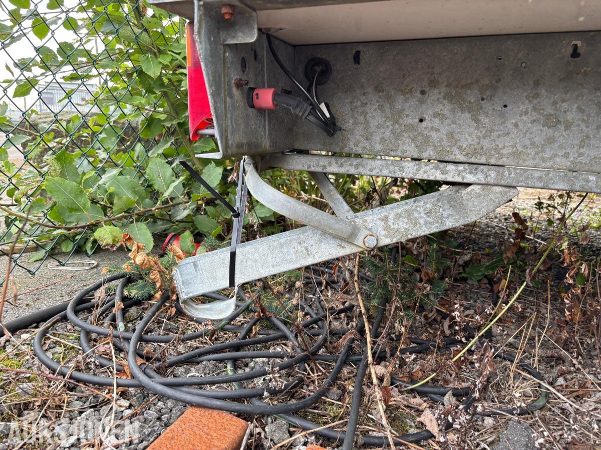Scanvogn spise- og garderobevogn med toalett, varmtvann og tandem