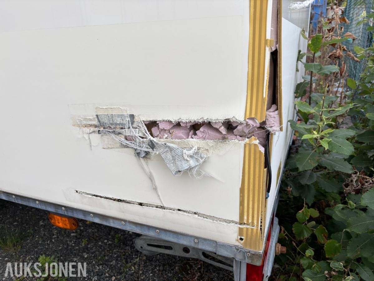 Scanvogn spise- og garderobevogn med toalett, varmtvann og tandem