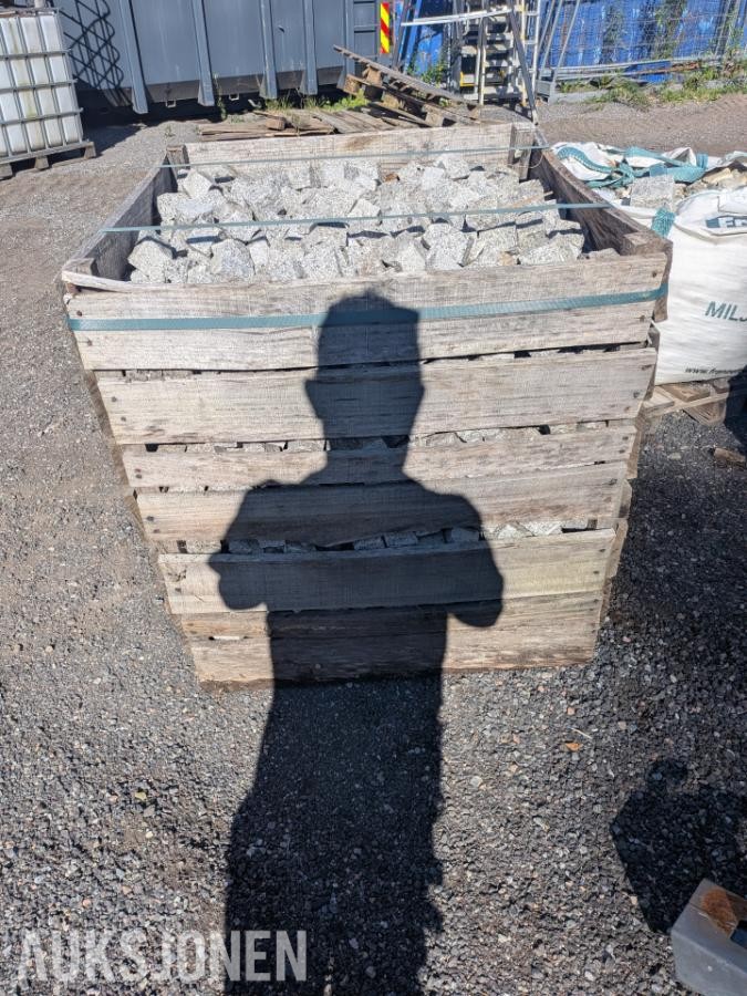 Granitt småstein, en pall.