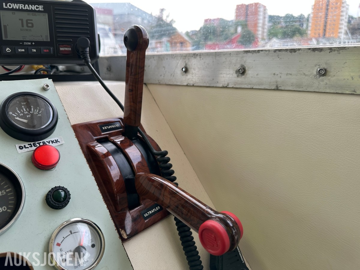 Selvbygget arbeidsbåt «Ranja» | Scania 136 hk | Baugthruster | AIS