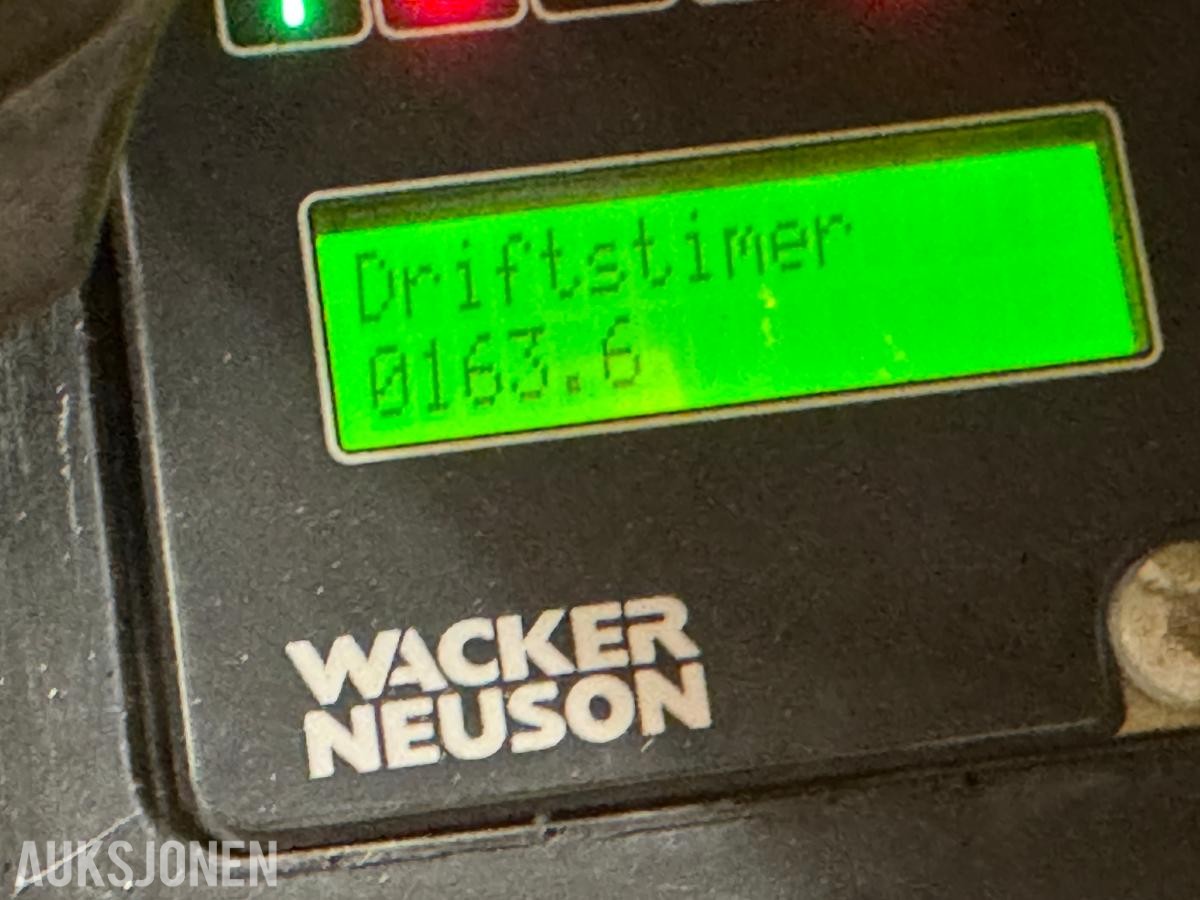 2021 Wacker Neuson DPU80 Platevibrator - Timer: 164