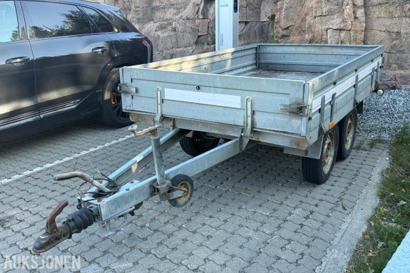 2009 Tiki tilhenger med 1050 kg nyttelast