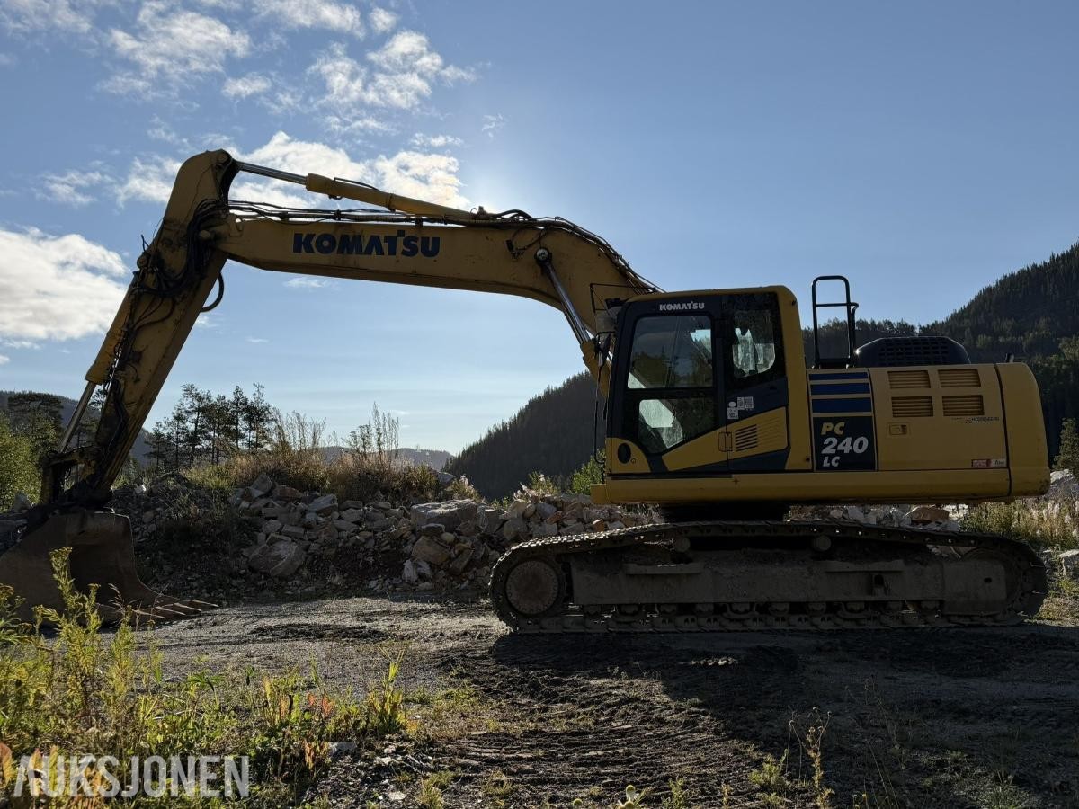 2015 Komatsu PC240LC-10 Gravemaskin - R8 Rototilt - S70 hurtigfeste