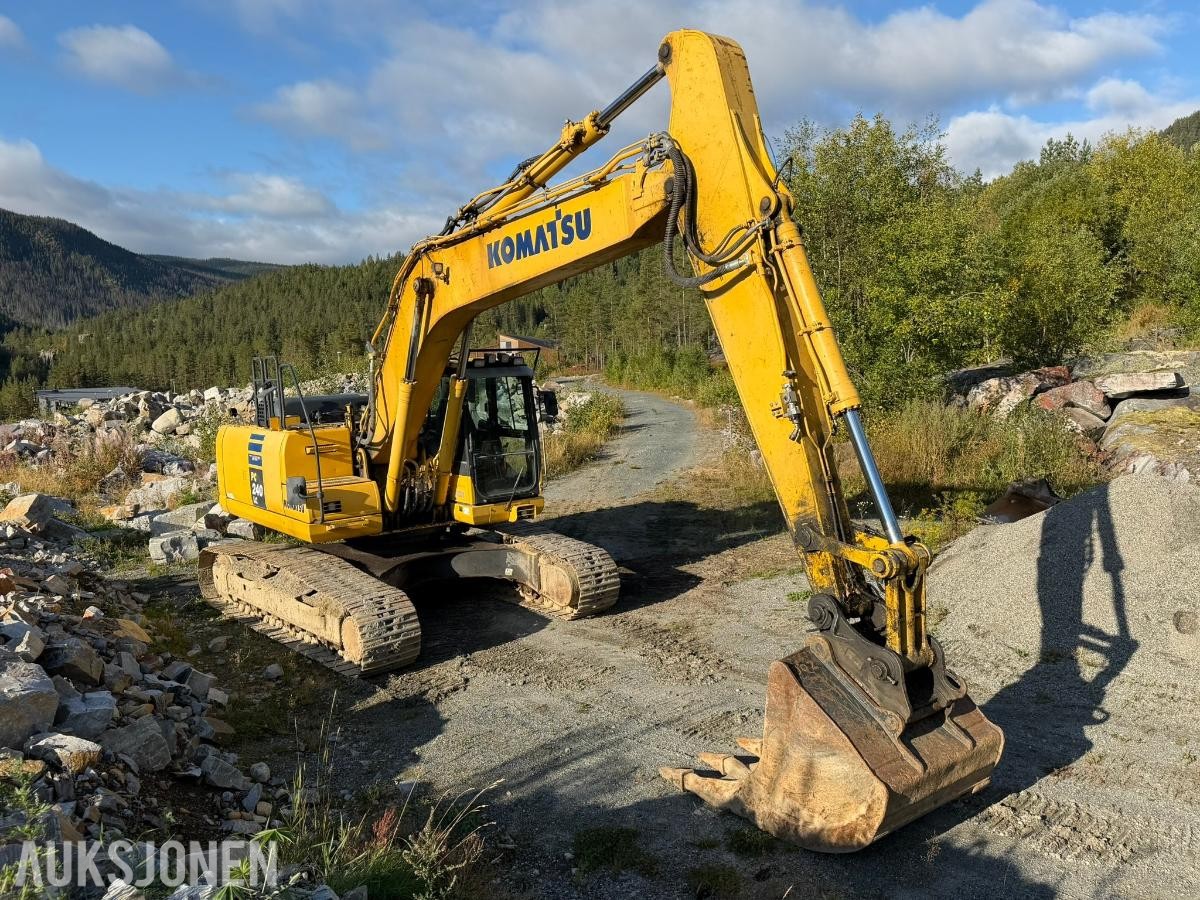 2015 Komatsu PC240LC-10 Gravemaskin - R8 Rototilt - S70 hurtigfeste
