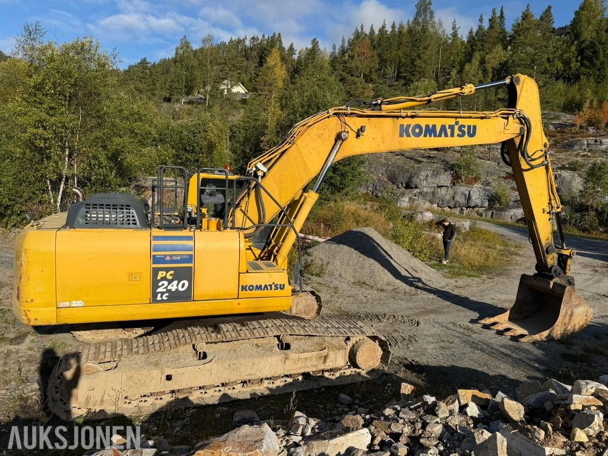 2015 Komatsu PC240LC-10 Gravemaskin - R8 Rototilt - S70 hurtigfeste
