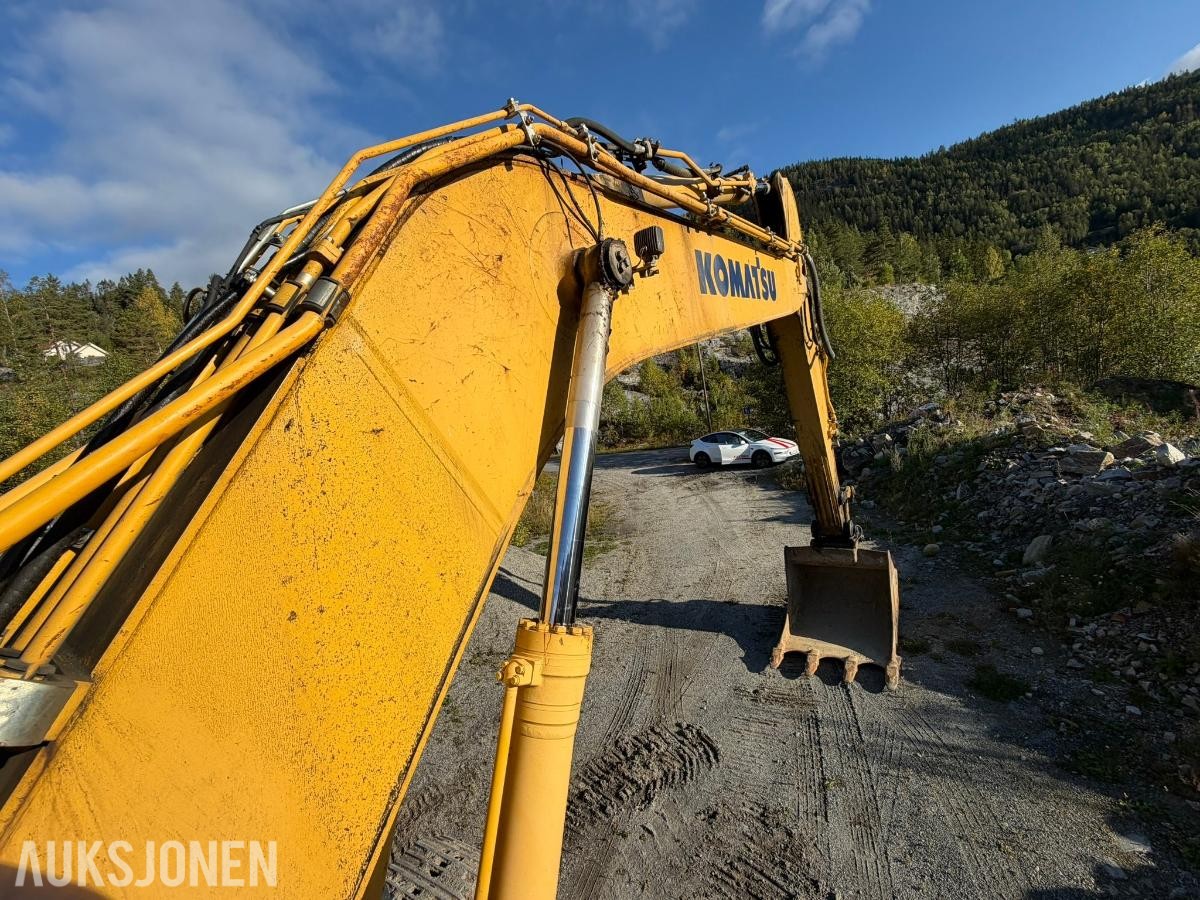 2015 Komatsu PC240LC-10 Gravemaskin - R8 Rototilt - S70 hurtigfeste