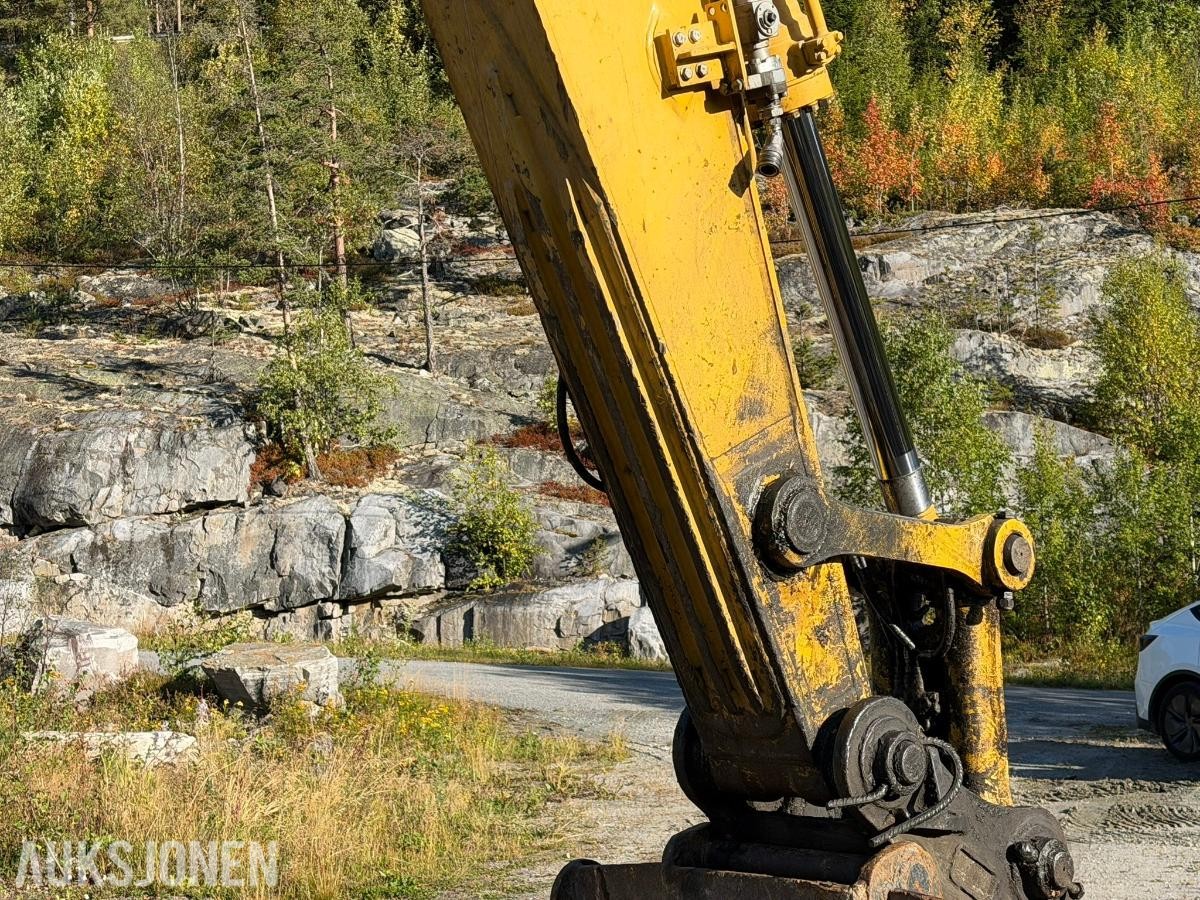 2015 Komatsu PC240LC-10 Gravemaskin - R8 Rototilt - S70 hurtigfeste