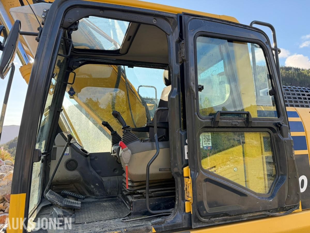 2015 Komatsu PC240LC-10 Gravemaskin - R8 Rototilt - S70 hurtigfeste