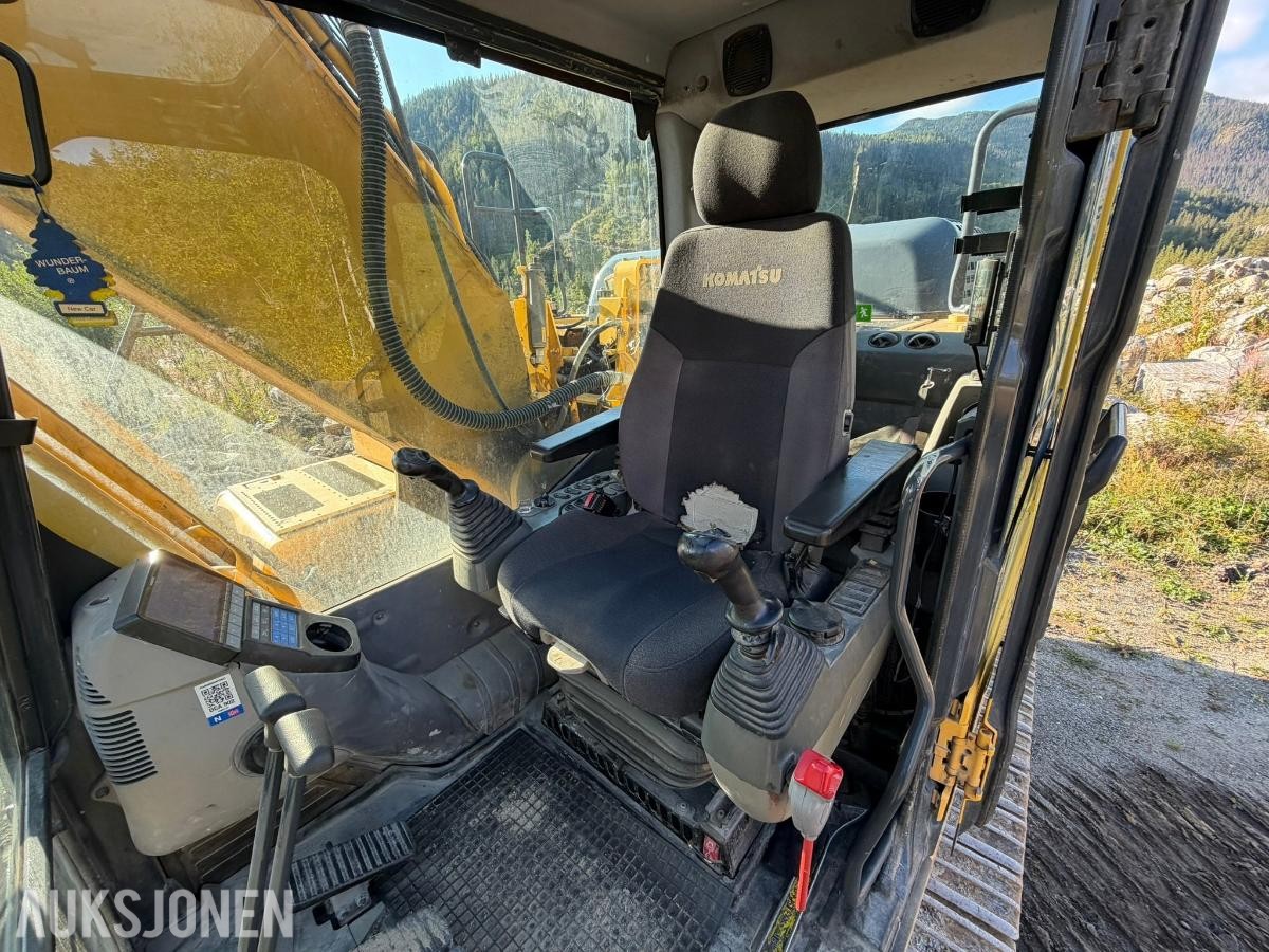 2015 Komatsu PC240LC-10 Gravemaskin - R8 Rototilt - S70 hurtigfeste