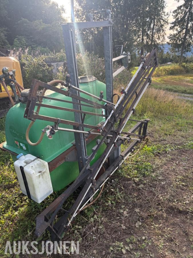 Comet fullspray åkersprøyte 880L tank - ingen minstepris