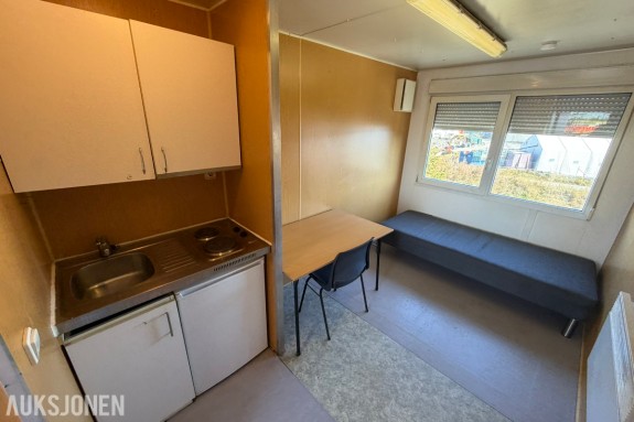 2004 20 fots Uniteam modulcontainer - Boligbrakke - Brakkerigg med dusj, kjøkken, seng og spiseplass