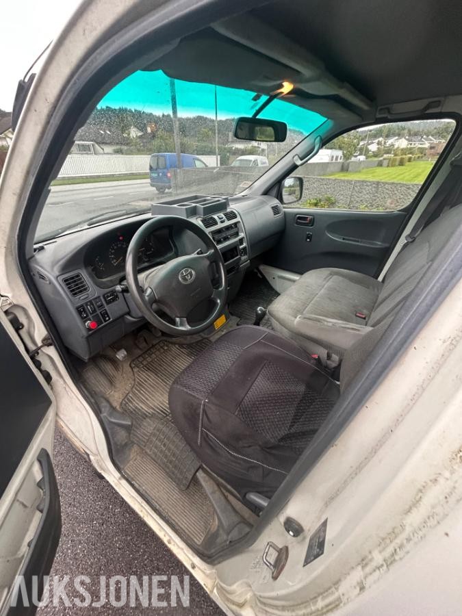 2008 Toyota HiAce 2.5 117hk 4WD hengerfeste EU ok 05.2028