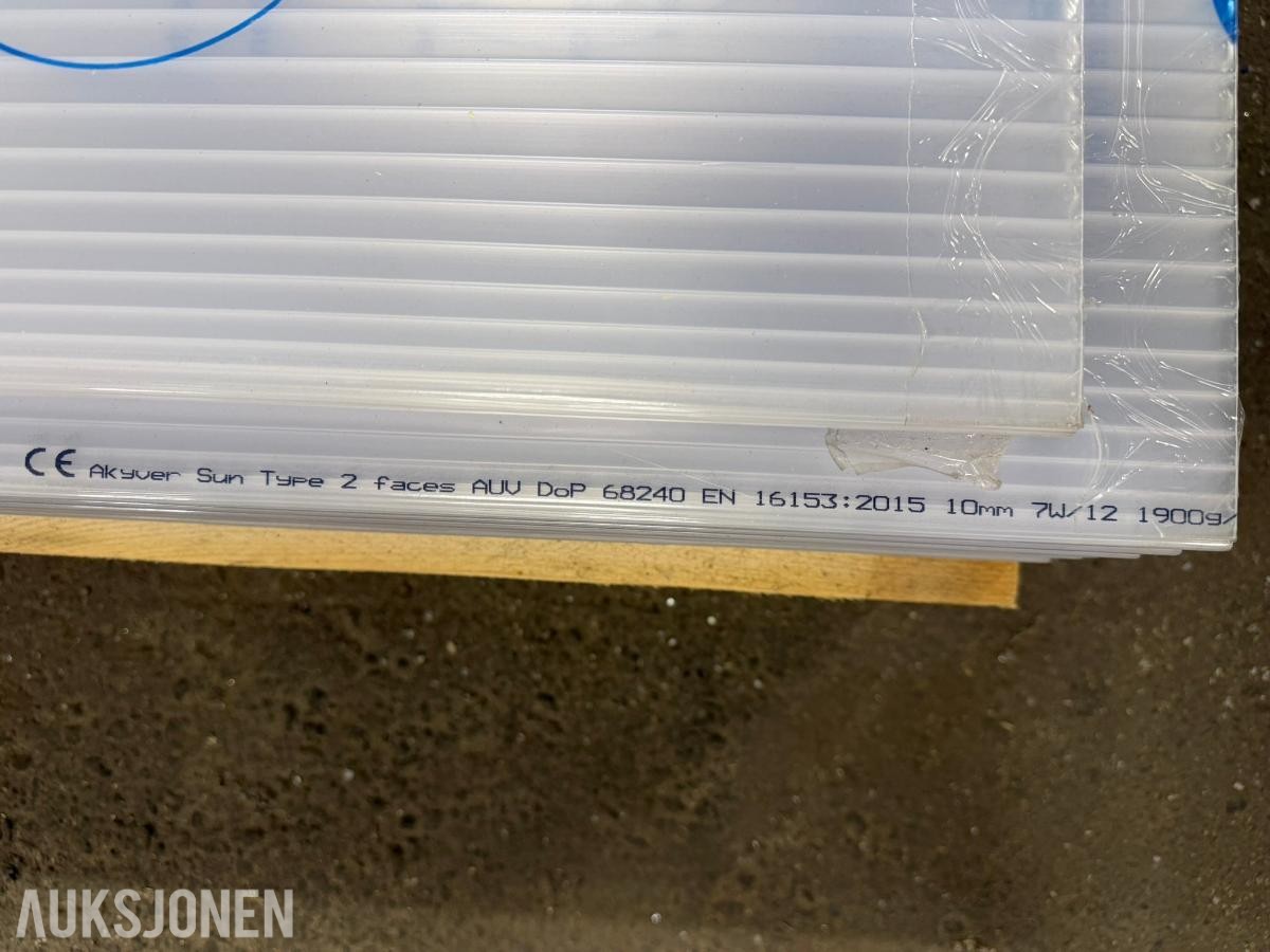 AkyVer polykarbonatplater - 9 stk hele - 600x210cm