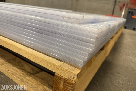 AkyVer  polykarbonatplater - 9 stk hele - 600x210cm